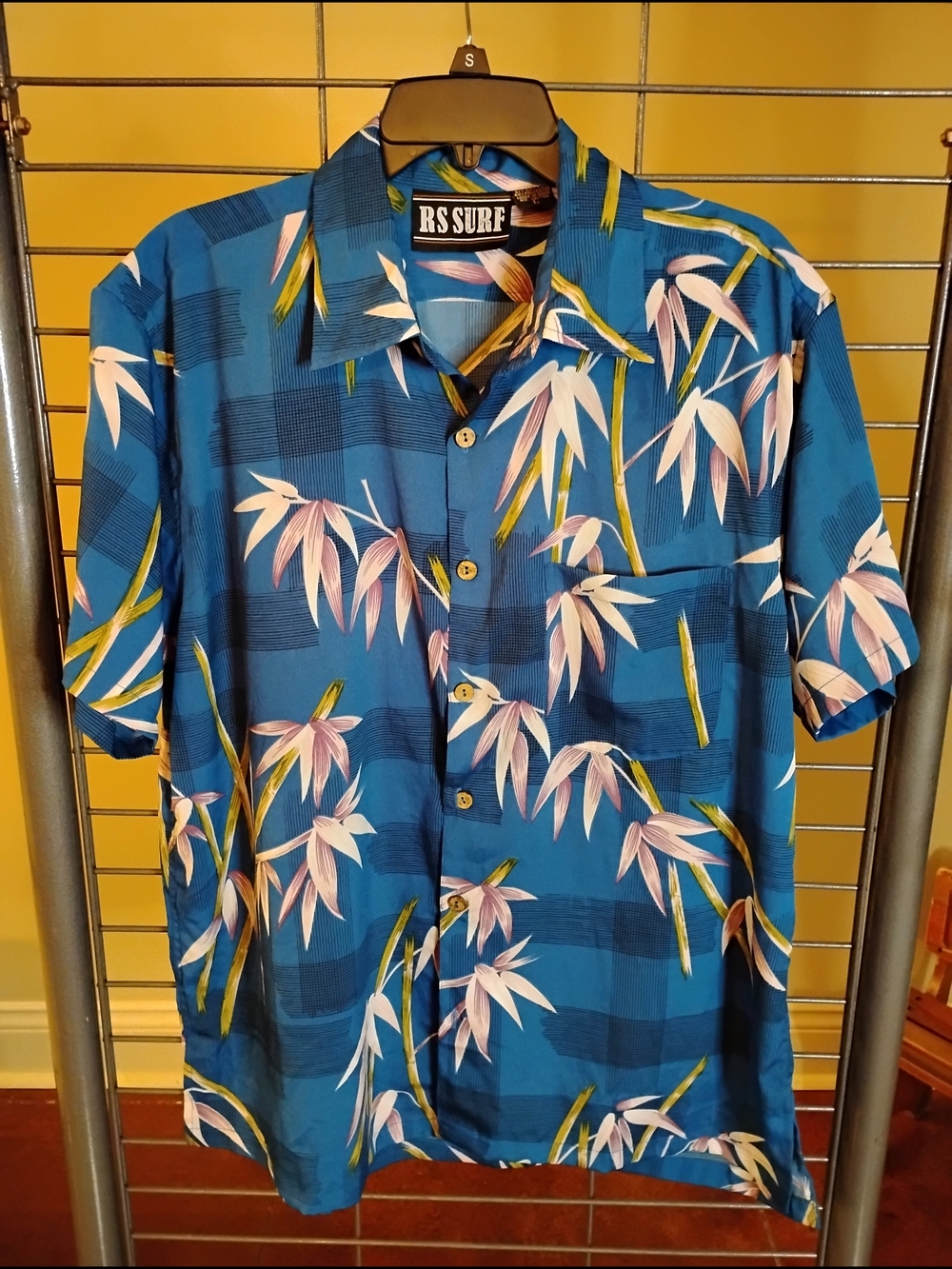 RS‎ Surf Men’s Blue Floral Short-Sleeve Button-Down Shirt - Tropical Print